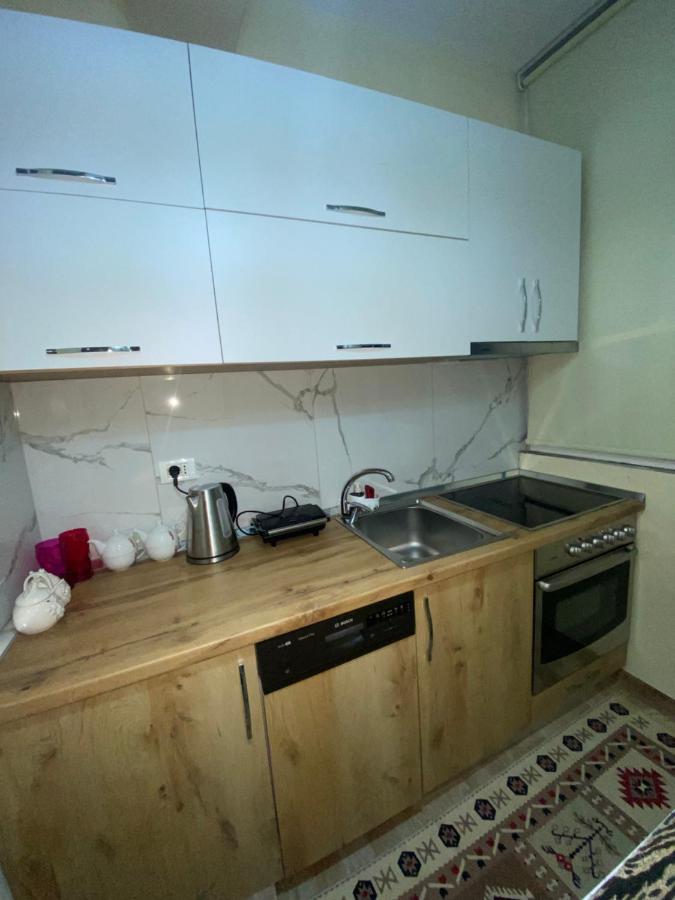 דירות טיראנה Evis House מראה חיצוני תמונה