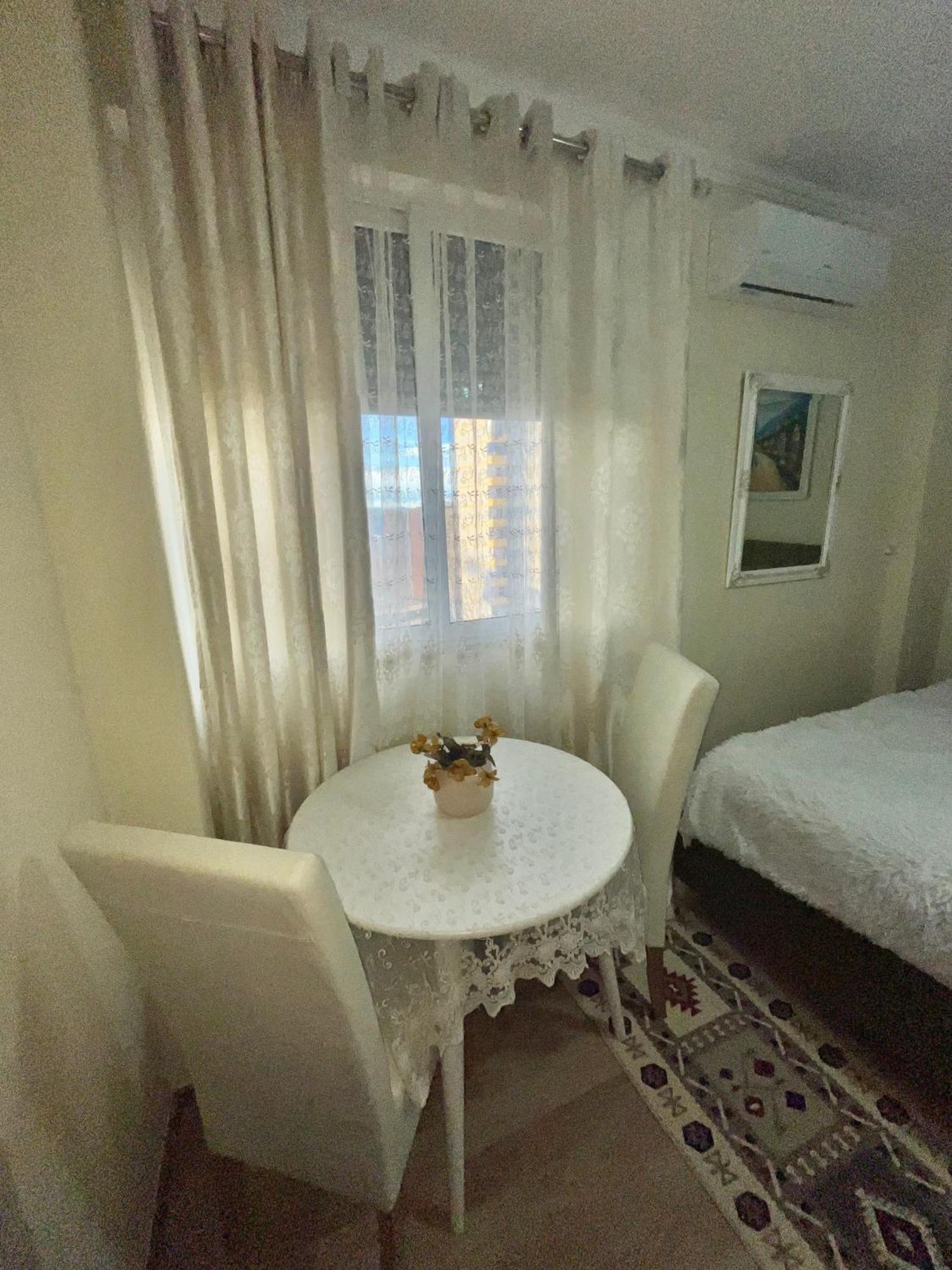 דירות טיראנה Evis House מראה חיצוני תמונה